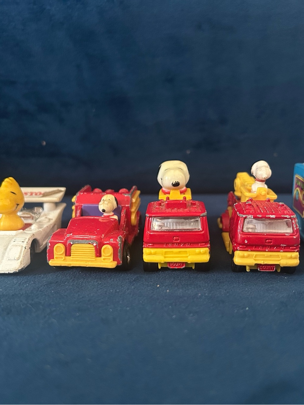Vintage Lot Of 5 Peanuts Snoopy & Woodstock Diecast Mini Car